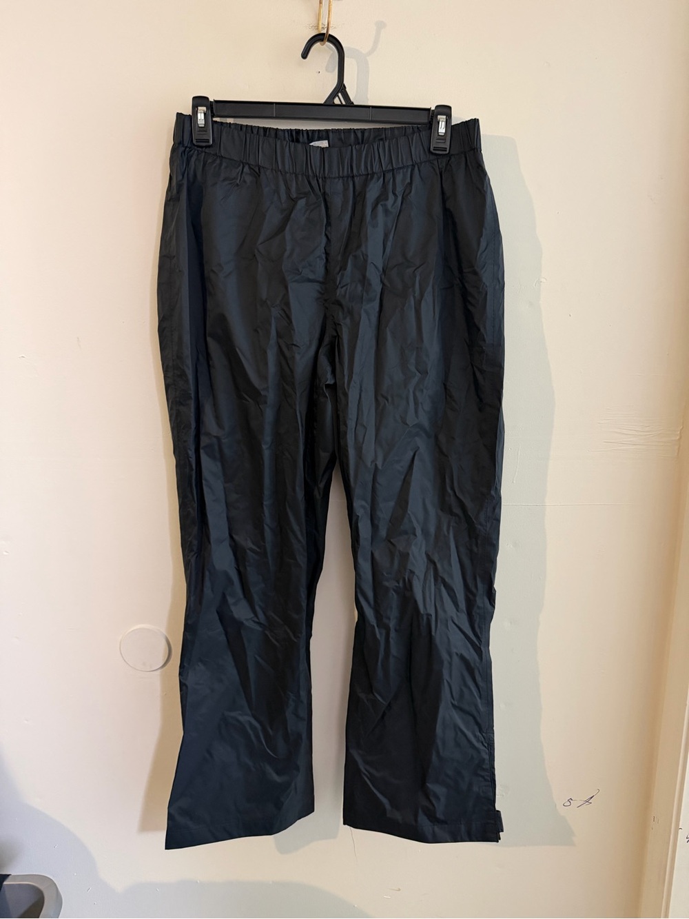 Like New Columbia Black Omni Tech Waterproof Pants